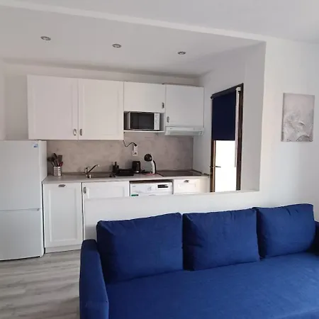 Apartament White And Blue *